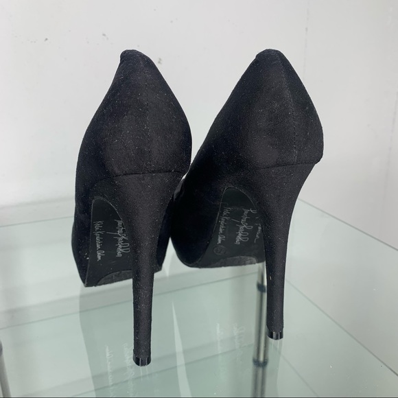 Kardashian Kollection Black Stiletto Heels - Picture 3 of 4